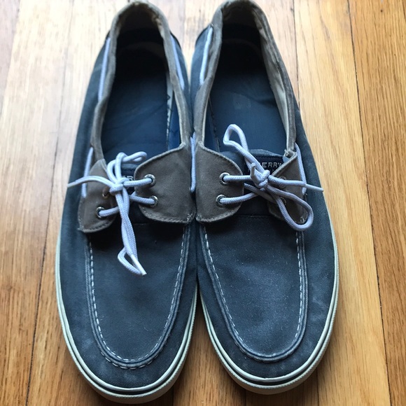 size 15 deck shoes